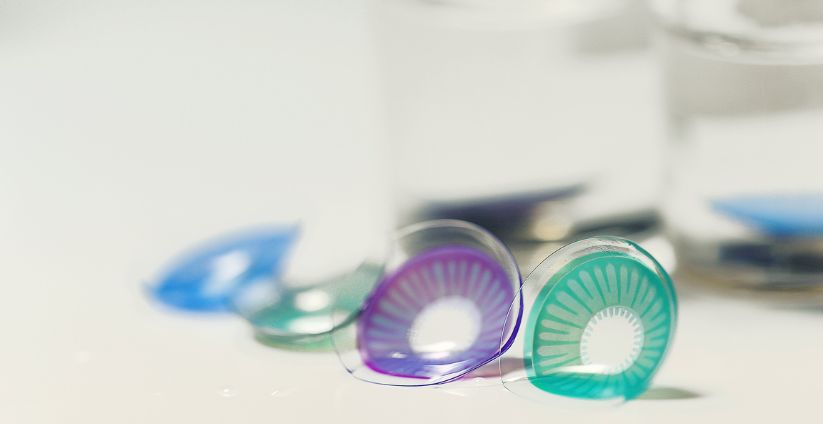 conducir con lentillas de colores